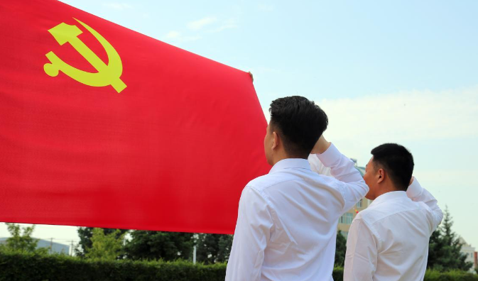 强化现代化建设人才支撑